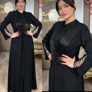 Abaya Noire Luxueuse deux pièces (robe et kimono) – Design Élégant et Moderne avec perles